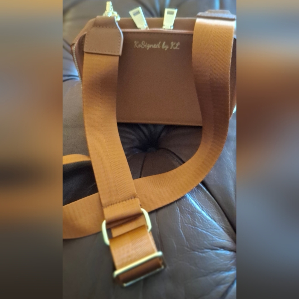 Elegant Tan Crossbody Bag